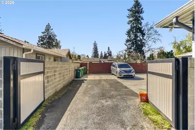 12620 SW 10th St, Beaverton, OR 97005 - Photo 27