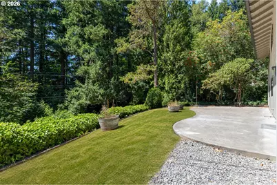 8560 SW Gayle Ln, Portland, OR 97225 - Photo 19