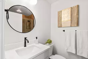 8560 SW Gayle Ln, Portland, OR 97225 - Photo 7