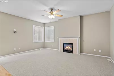 21777 SW Fuller Dr, Tualatin, OR 97062 - Photo 5