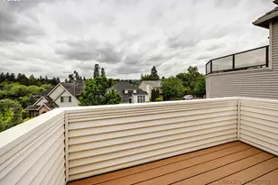 6770 SW Amber Ln, Portland, OR 97225 - Photo 29