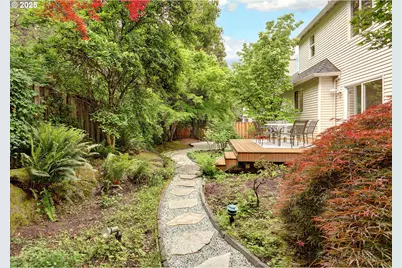 6770 SW Amber Ln, Portland, OR 97225 - Photo 43