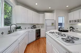 6770 SW Amber Ln, Portland, OR 97225 - Photo 11