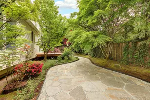 6770 SW Amber Ln, Portland, OR 97225 - Photo 39