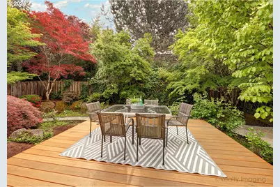 6770 SW Amber Ln, Portland, OR 97225 - Photo 37