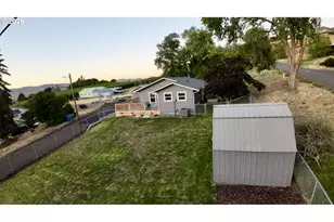 1640 Morton St, The Dalles, OR 97058 - Photo 3