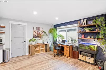 748 SW Willowbrook Ave, Gresham, OR 97080 - Photo 13