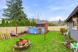 748 SW Willowbrook Ave, Gresham, OR 97080 - Photo 21