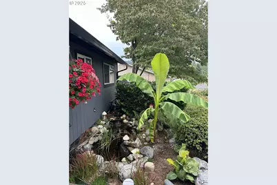 748 SW Willowbrook Ave, Gresham, OR 97080 - Photo 3