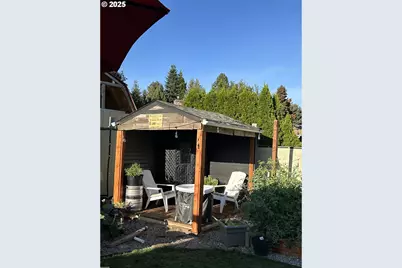 748 SW Willowbrook Ave, Gresham, OR 97080 - Photo 27