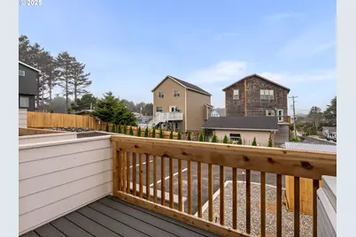 305 SE Jetty Ave #A, Lincoln City, OR 97367 - Photo 21