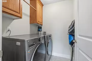 1402 Begonia Ave, Forest Grove, OR 97116 - Photo 39