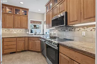 1402 Begonia Ave, Forest Grove, OR 97116 - Photo 13