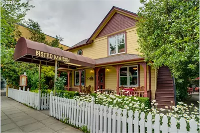 729 NE 3rd St, McMinnville, OR 97128 - Photo 1