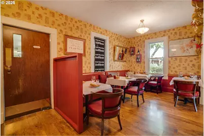 729 NE 3rd St, McMinnville, OR 97128 - Photo 11