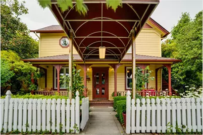 729 NE 3rd St, McMinnville, OR 97128 - Photo 3