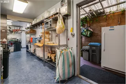 729 NE 3rd St, McMinnville, OR 97128 - Photo 27