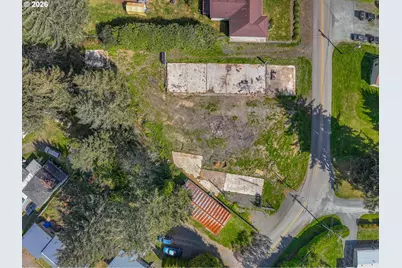 90849 Robertson Ln, Coos Bay, OR 97420 - Photo 5