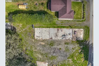 90849 Robertson Ln, Coos Bay, OR 97420 - Photo 7