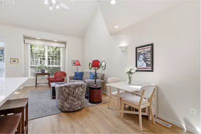 9008 NE 54th St #D12, Vancouver, WA 98662 - Photo 5