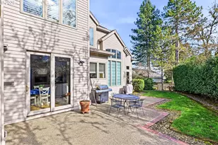 2484 Marylshire Ln, Lake Oswego, OR 97034 - Photo 27