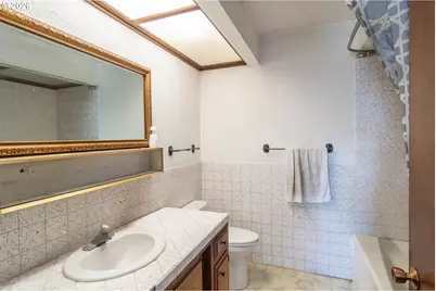 1880 NE Stephens St, Roseburg, OR 97470 - Photo 35