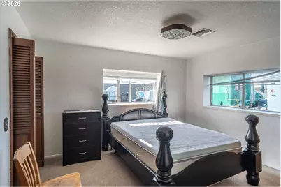 1880 NE Stephens St, Roseburg, OR 97470 - Photo 33