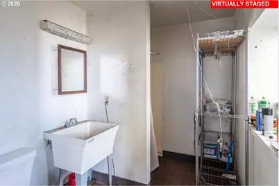 1880 NE Stephens St, Roseburg, OR 97470 - Photo 13