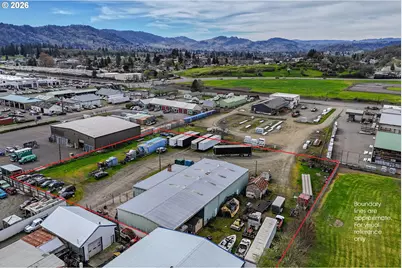 1880 NE Stephens St, Roseburg, OR 97470 - Photo 39