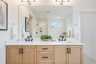 15701 NW Holman Wy, Portland, OR 97229 - Photo 21