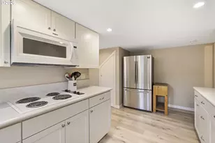 6352 Caufield St, West Linn, OR 97068 - Photo 29