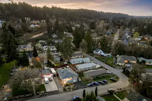 6352 Caufield St, West Linn, OR 97068 - Photo 41