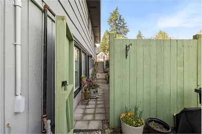 6352 Caufield St, West Linn, OR 97068 - Photo 23