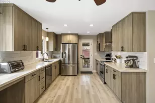6352 Caufield St, West Linn, OR 97068 - Photo 9