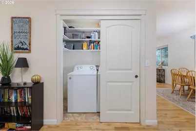 654 NE 8th Pl, Toledo, OR 97391 - Photo 25