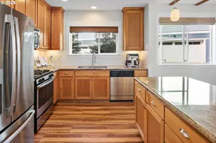 230 Maritime Ln, Astoria, OR 97103 - Photo 7