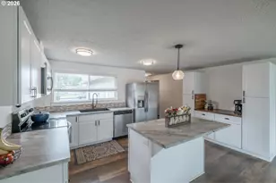 2261 Fulton Pl SE, Albany, OR 97322 - Photo 17