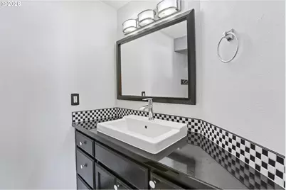 6546 NE Forest Ln, Hillsboro, OR 97124 - Photo 25