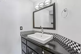 6546 NE Forest Ln, Hillsboro, OR 97124 - Photo 25