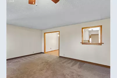 1075 Princeton Rd, Woodburn, OR 97071 - Photo 17