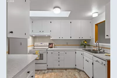 1075 Princeton Rd, Woodburn, OR 97071 - Photo 19