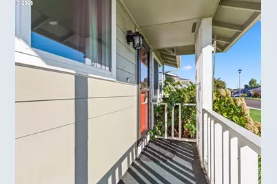 1075 Princeton Rd, Woodburn, OR 97071 - Photo 5