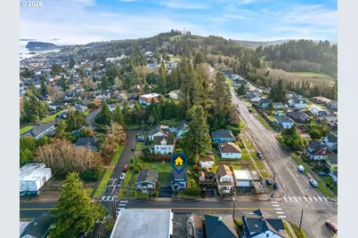 1334 8th St, Astoria, OR 97103 - Photo 37