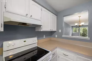 4441 Fox Hollow Rd, Eugene, OR 97405 - Photo 7