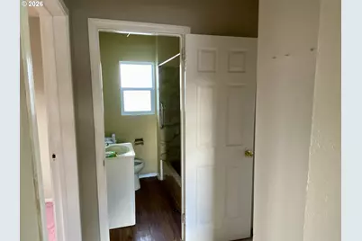 3727 SE 86th Ave, Portland, OR 97266 - Photo 13