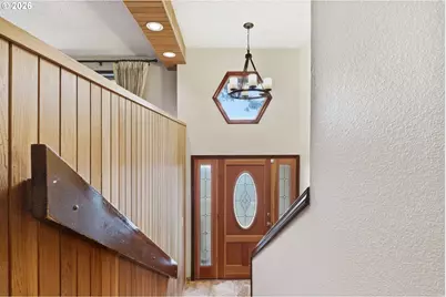 2018 SE Beaver Creek Ln, Troutdale, OR 97060 - Photo 9