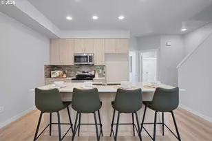 15133 E Burnside, Portland, OR 97233 - Photo 7