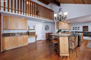 4905 NW Kahneeta Ct, Portland, OR 97229 - Photo 13