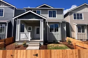 1233 Parkside Ave, Woodburn, OR 97071 - Photo 1