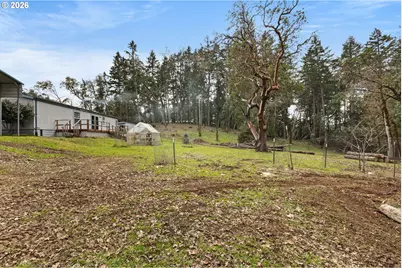 600 Donruss Dr, Roseburg, OR 97471 - Photo 47